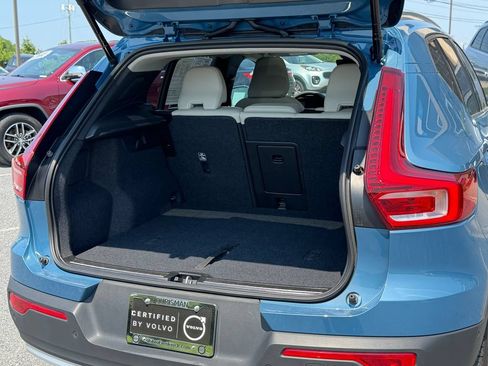 Certified 2024 Volvo XC40 B5 Plus w/ Protection Package Premier AWD/4WD image 19