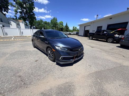 Used 2019 Honda Civic EX image 12