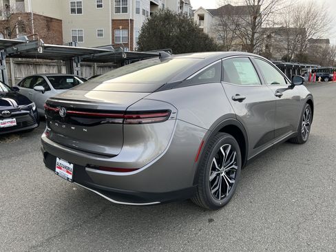 New 2026 Toyota Crown XLE image 4