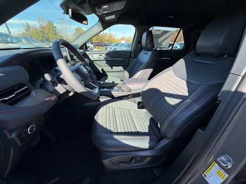 New 2026 Ford Explorer ST-Line w/ ST-Line Street Pack image 14