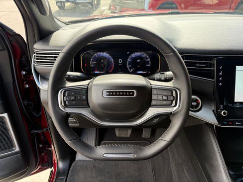 Used 2024 Jeep Wagoneer Series II image 18