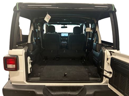 Used 2024 Jeep Wrangler Unlimited Sport AWD/4WD image 27