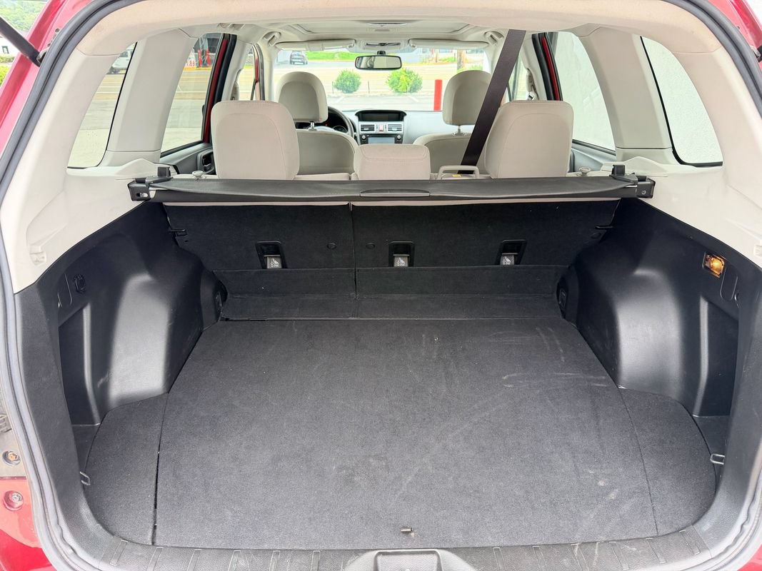 Used 2016 Subaru Forester 2.5i Premium w/ All-Weather Package AWD/4WD image 13