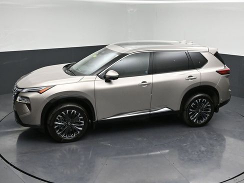 New 2026 Nissan Rogue Platinum w/ Tech Package image 28