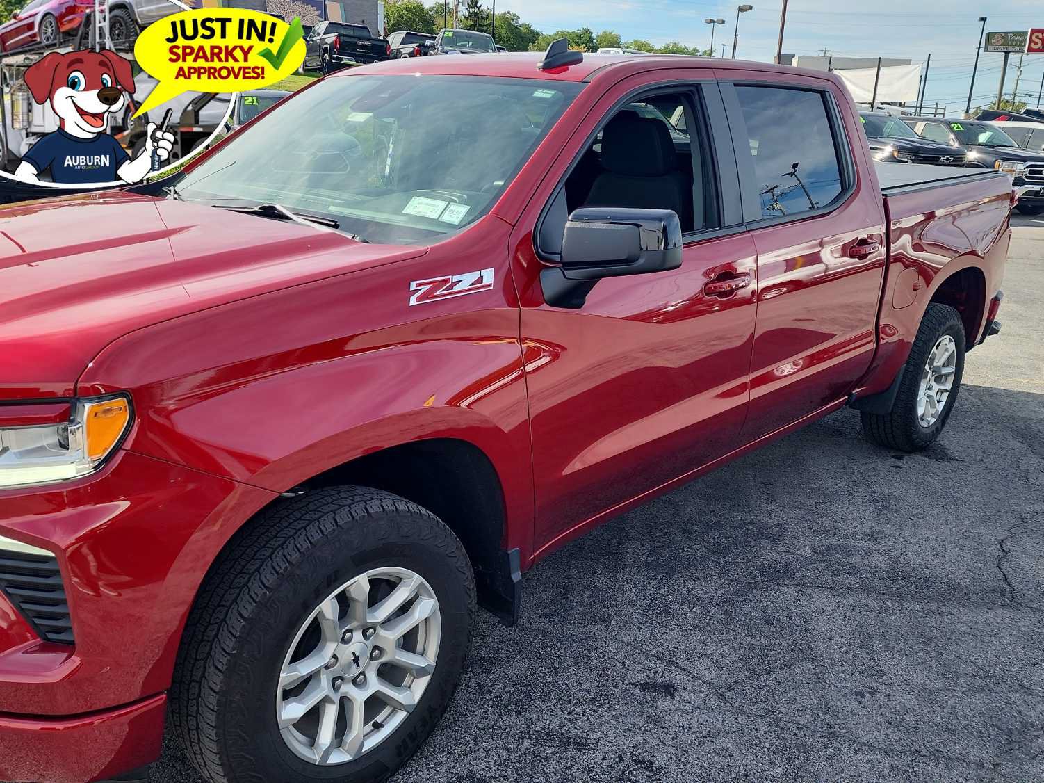 Used 2024 Chevrolet Silverado 1500 RST w/ Z71 Off-Road Package AWD/4WD image 6