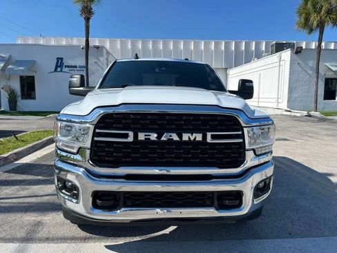 Used 2024 RAM 2500 Big Horn w/ Off Road Package AWD/4WD image 3