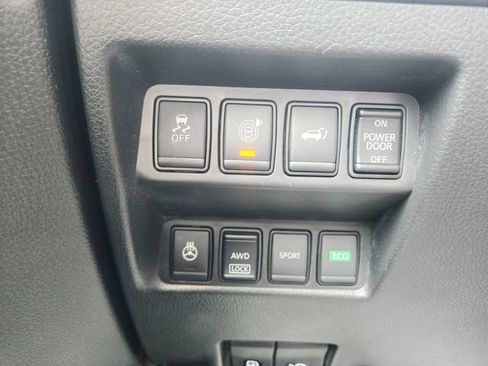 Used 2017 Nissan Rogue SL w/ SL Premium Package image 33