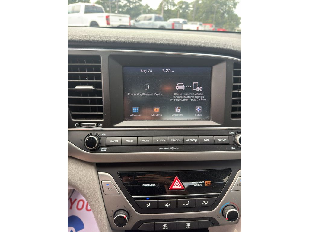 Used 2018 Hyundai Elantra SEL FWD image 16
