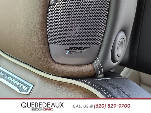 Used 2025 GMC Yukon Denali Ultimate image 18