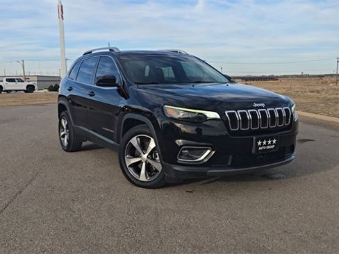 Used 2021 Jeep Cherokee Limited image 9