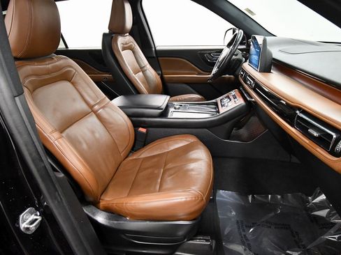 Used 2021 Lincoln Aviator Reserve image 21