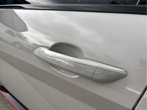Used 2022 Hyundai Elantra N FWD image 16