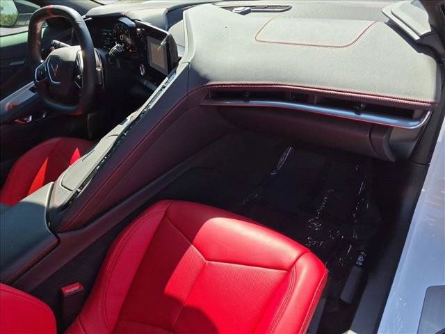 Used 2024 Chevrolet Corvette Stingray Coupe w/ 1LT RWD image 19