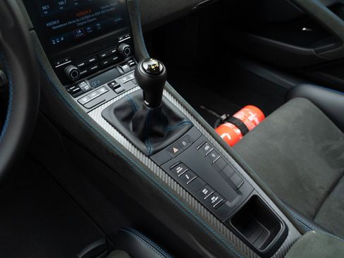 Certified 2025 Porsche 718 Cayman GT4 RS image 28