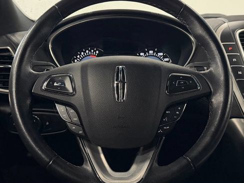 Used 2016 Lincoln MKX Premiere FWD image 16