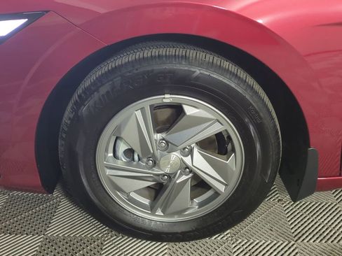 Certified 2026 Hyundai Elantra SE image 11