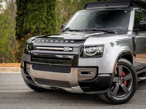 Used 2021 Land Rover Defender 110 X image 2