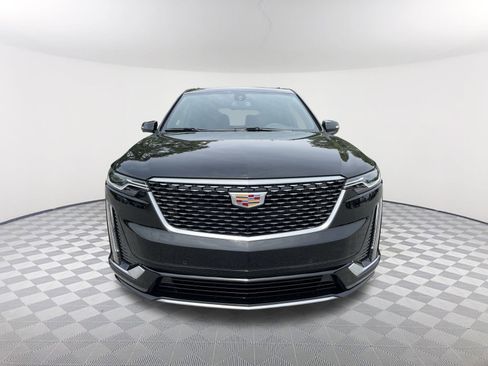 New 2025 Cadillac XT6 Luxury image 11