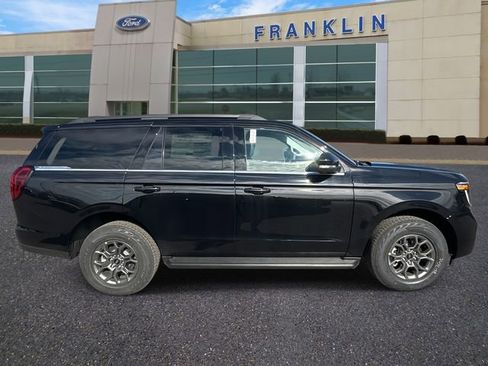 New 2026 Ford Expedition Active RWD image 8