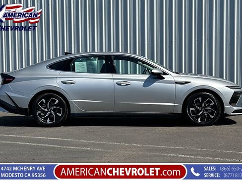 Used 2025 Hyundai Sonata SEL FWD image 4