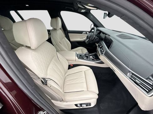 Used 2020 BMW X7 xDrive40i w/ M Sport Package AWD/4WD image 19