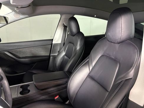 Used 2022 Tesla Model Y Performance AWD/4WD image 18