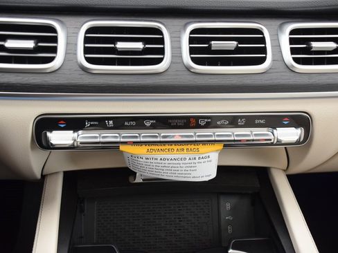 New 2026 Mercedes-Benz GLE 450 4MATIC image 26