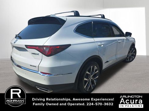 Used 2024 Acura MDX SH-AWD w/ Technology Package image 2