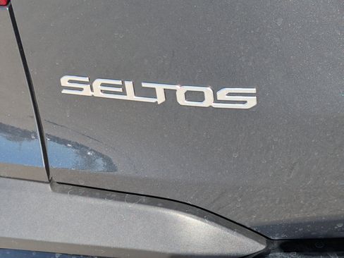 New 2026 Kia Seltos S FWD image 14
