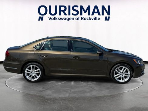 Used 2019 Volkswagen Passat 2.0T Wolfsburg FWD image 7