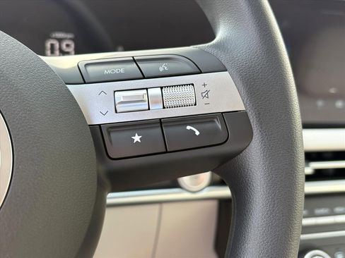 New 2026 Hyundai Tucson SE AWD/4WD image 8