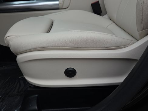 Used 2025 Mercedes-Benz GLA 250 image 23