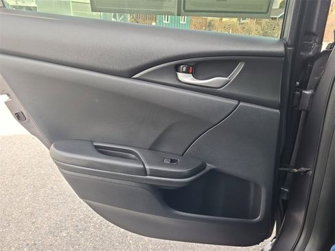 Used 2020 Honda Civic Sport image 28