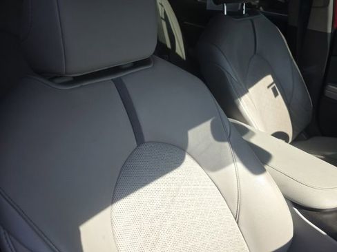 Used 2021 Toyota Camry XSE FWD image 16