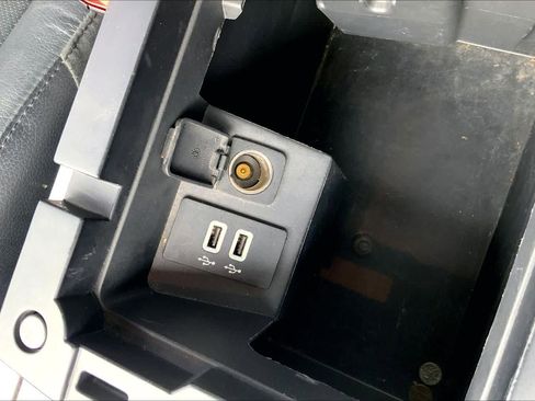 Used 2017 Ford Expedition EL Limited image 33