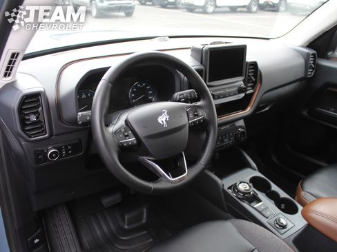 Used 2024 Ford Bronco Sport Outer Banks w/ Tech Package image 13