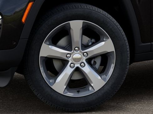 New 2025 Jeep Grand Cherokee Limited w/ Luxury Tech Group II AWD/4WD image 9