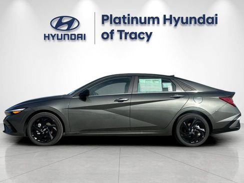 New 2026 Hyundai Elantra SEL Sport Premium FWD image 7