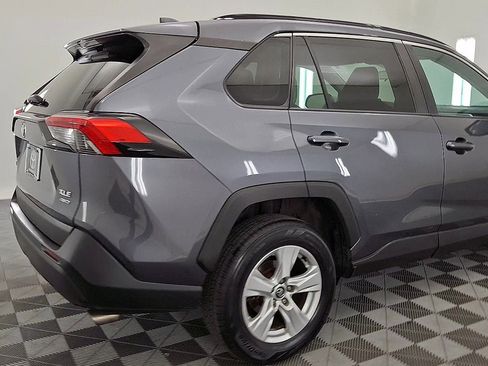Used 2020 Toyota RAV4 XLE image 4