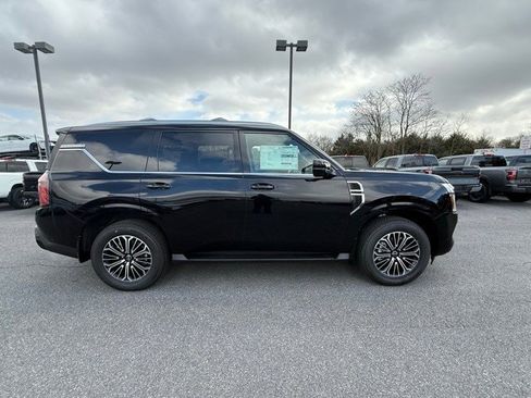 New 2026 Nissan Armada Platinum image 4