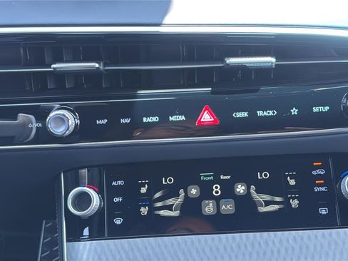 New 2026 Genesis GV70 2.5T Sport Prestige AWD/4WD image 18