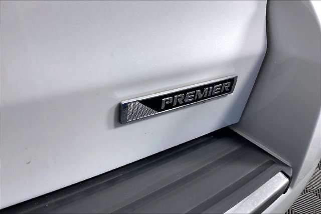 Used 2017 Chevrolet Tahoe Premier AWD/4WD image 15