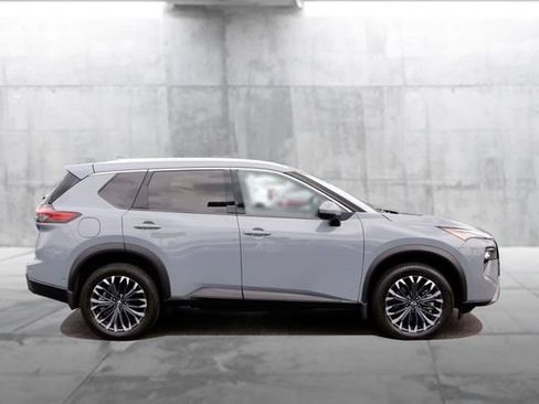 Certified 2025 Nissan Rogue SL w/ Tech Package AWD/4WD image 5