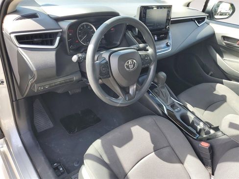 Used 2022 Toyota Corolla LE image 15