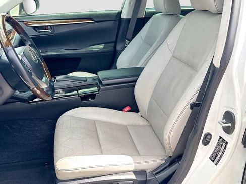 Used 2015 Lexus ES 350 w/ Luxury Package FWD image 20