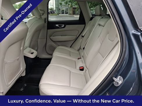 Certified 2024 Volvo XC60 B5 Plus w/ Protection Package Premier AWD/4WD image 11