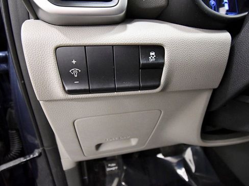 Used 2017 Kia Sportage EX image 19