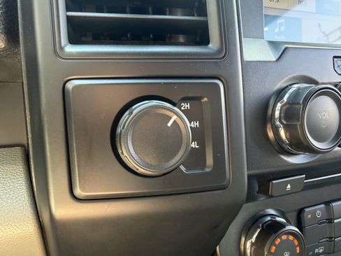 Used 2018 Ford F150 XL w/ Equipment Group 101A Mid AWD/4WD image 39