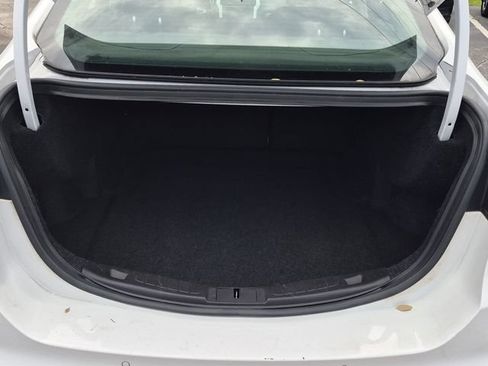 Used 2016 Ford Fusion SE FWD image 23