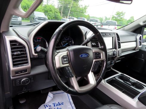 Used 2021 Ford F350 Lariat image 32